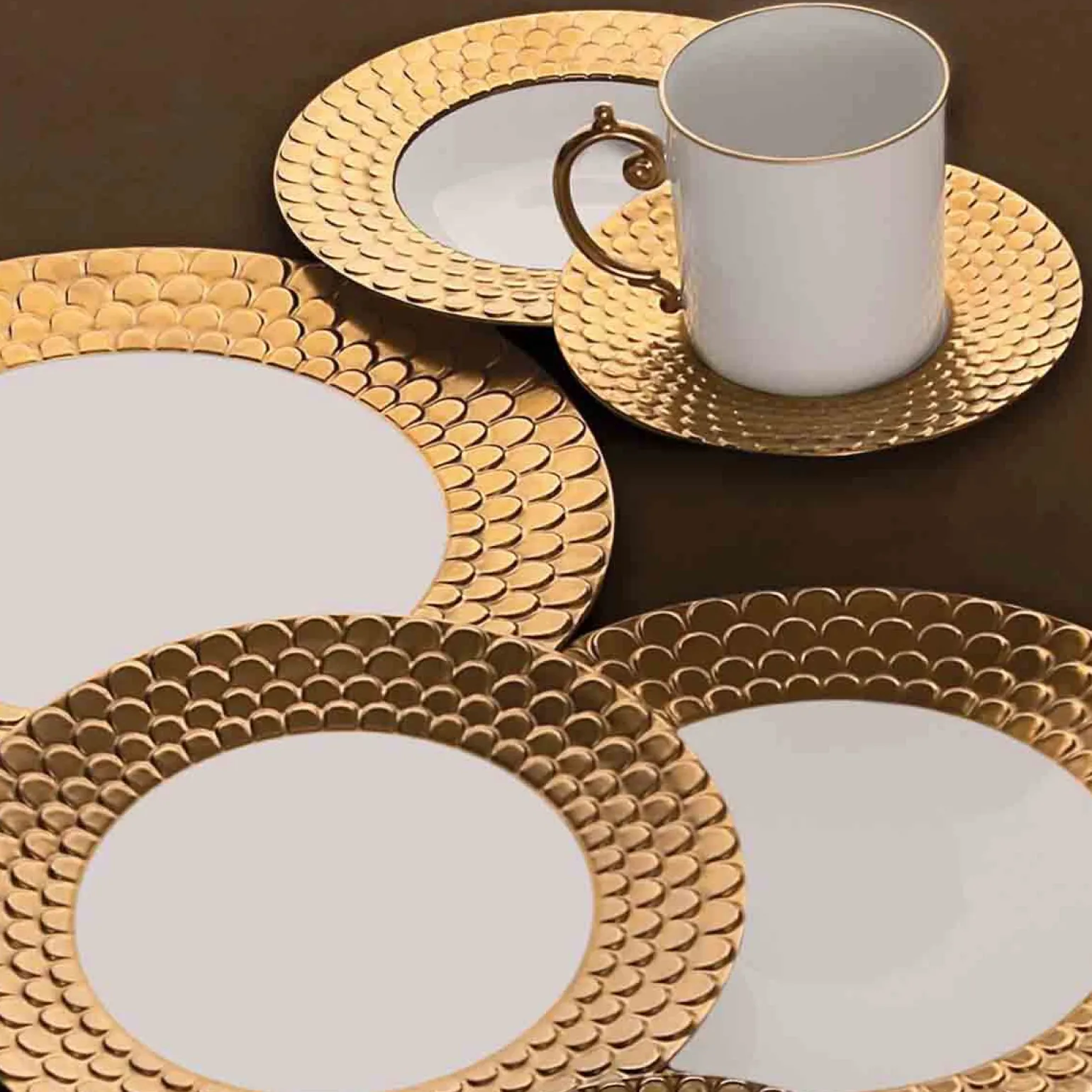 aegean_gold_dinner_plate_1.webp Aegean Gold Dinner Plate