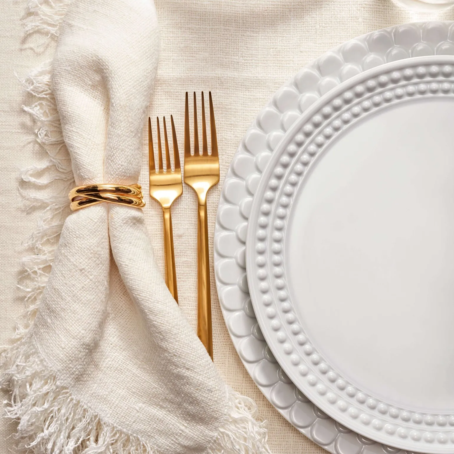 aegean_white_dinner_plate_1.webp Aegean White Dinner Plate