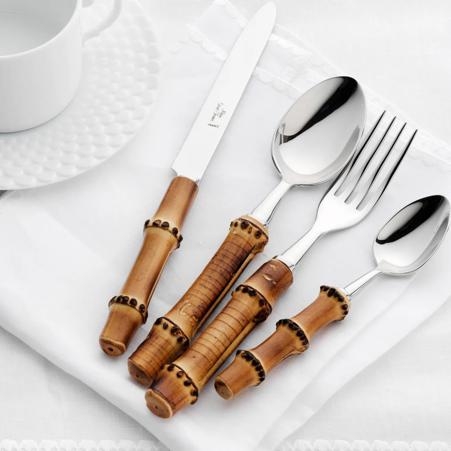 bamboo_piece_cutlery_set_1.webp Bamboo 4-Piece Cutlery Set