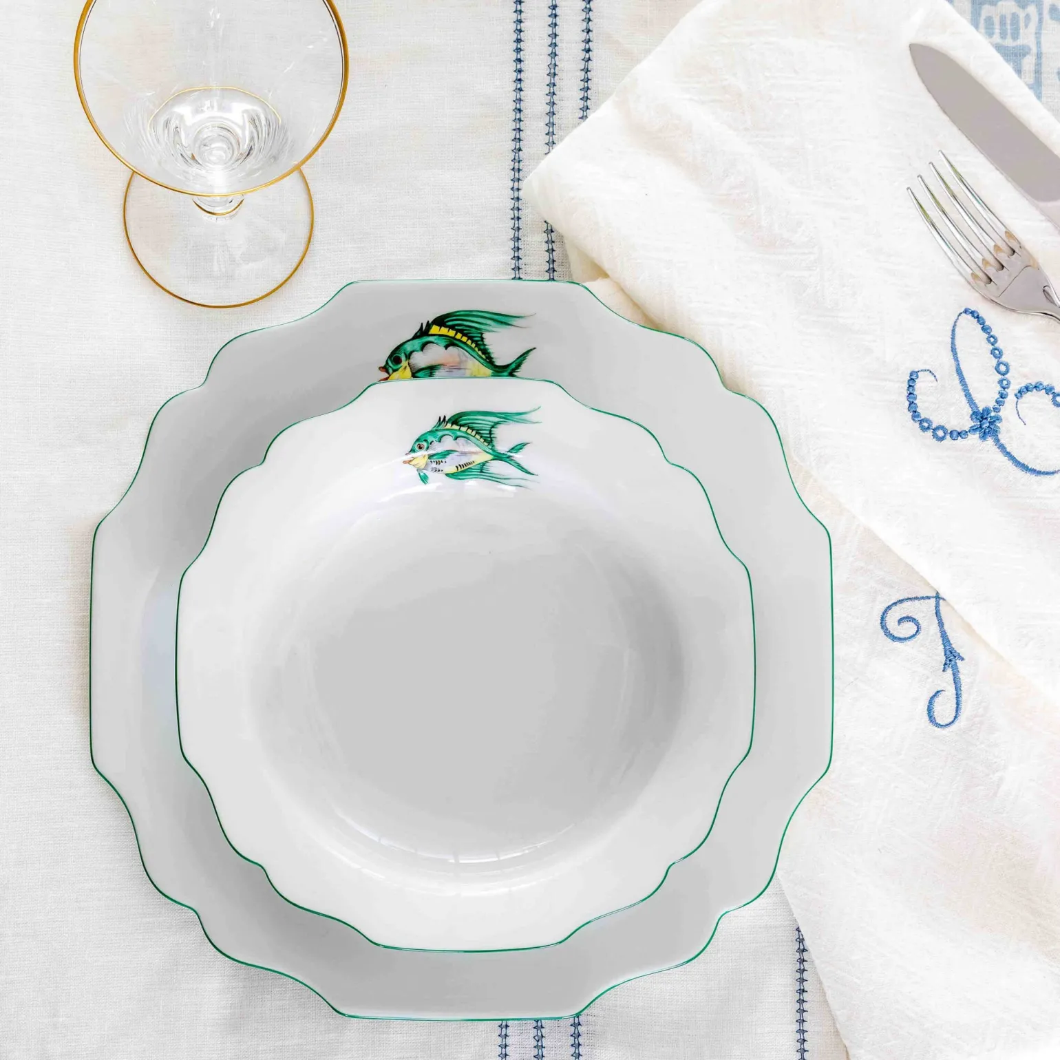 belvedere_weever_bread_pl_2.webp Belvedere Weever Bread Plate