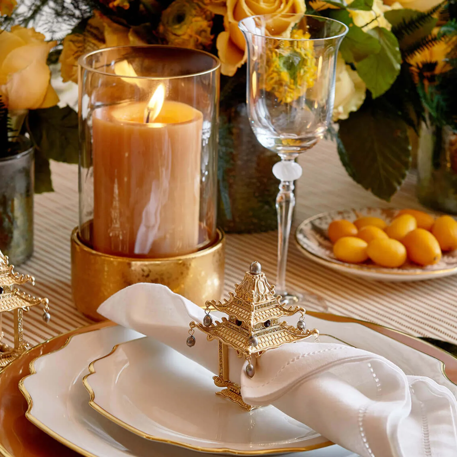 bloom_white_wine_glass__s_2.webp Bloom White Wine Glass - Set of 2