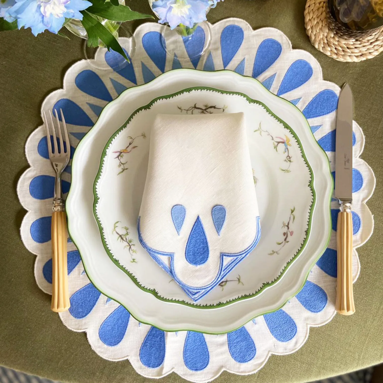 blue_drops_dinner_napkin__2.webp Blue Drops Dinner Napkin - Set of 4