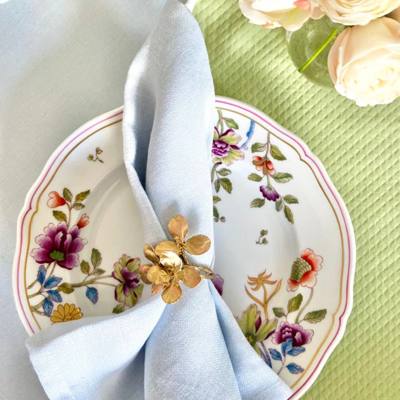 blue_linen_sateen_napkins_1.webp Blue Linen Sateen Napkins - Set of 4