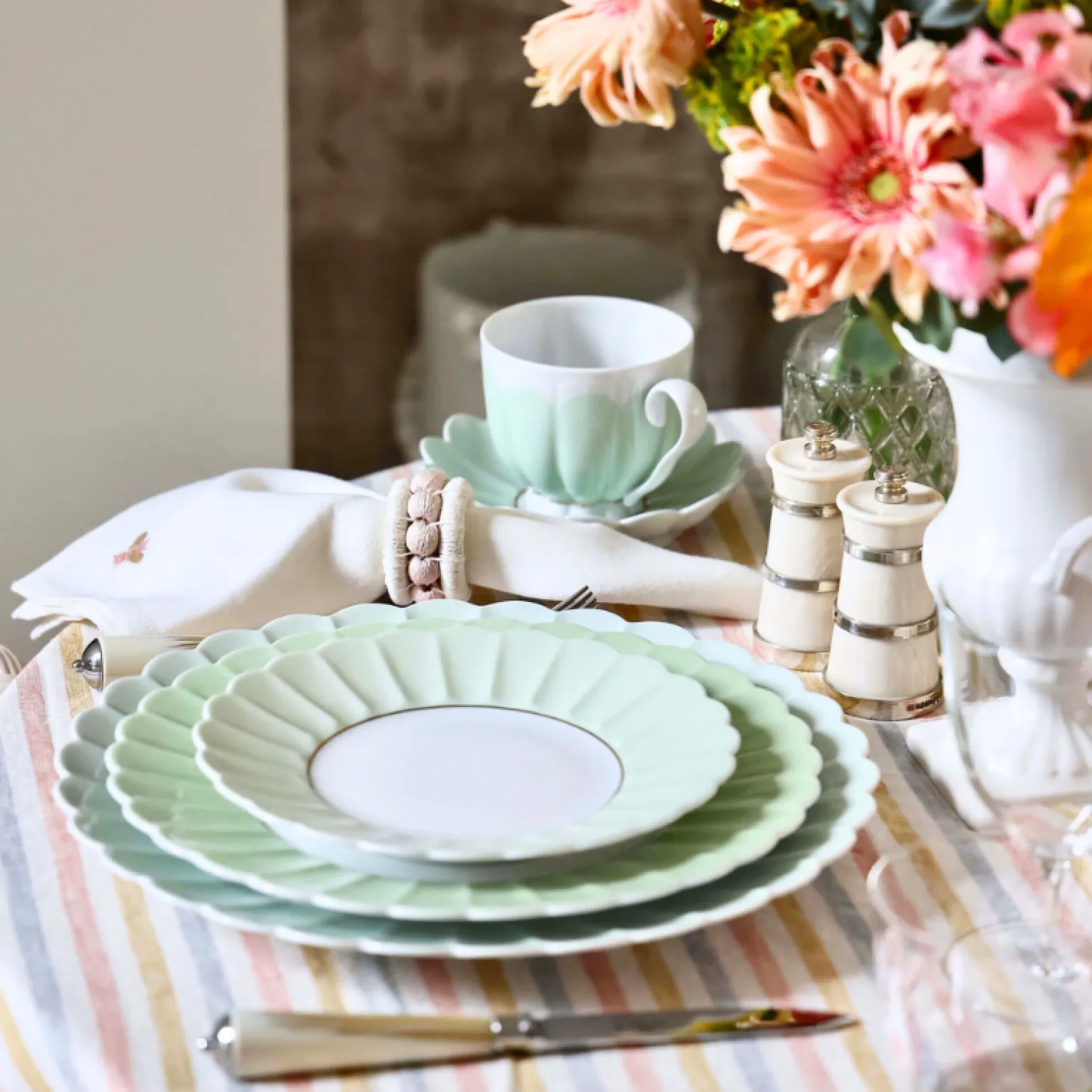 cairo_jaipur_melon_desser_1.webp Cairo Jaipur Melon Dessert Plate Jade Green