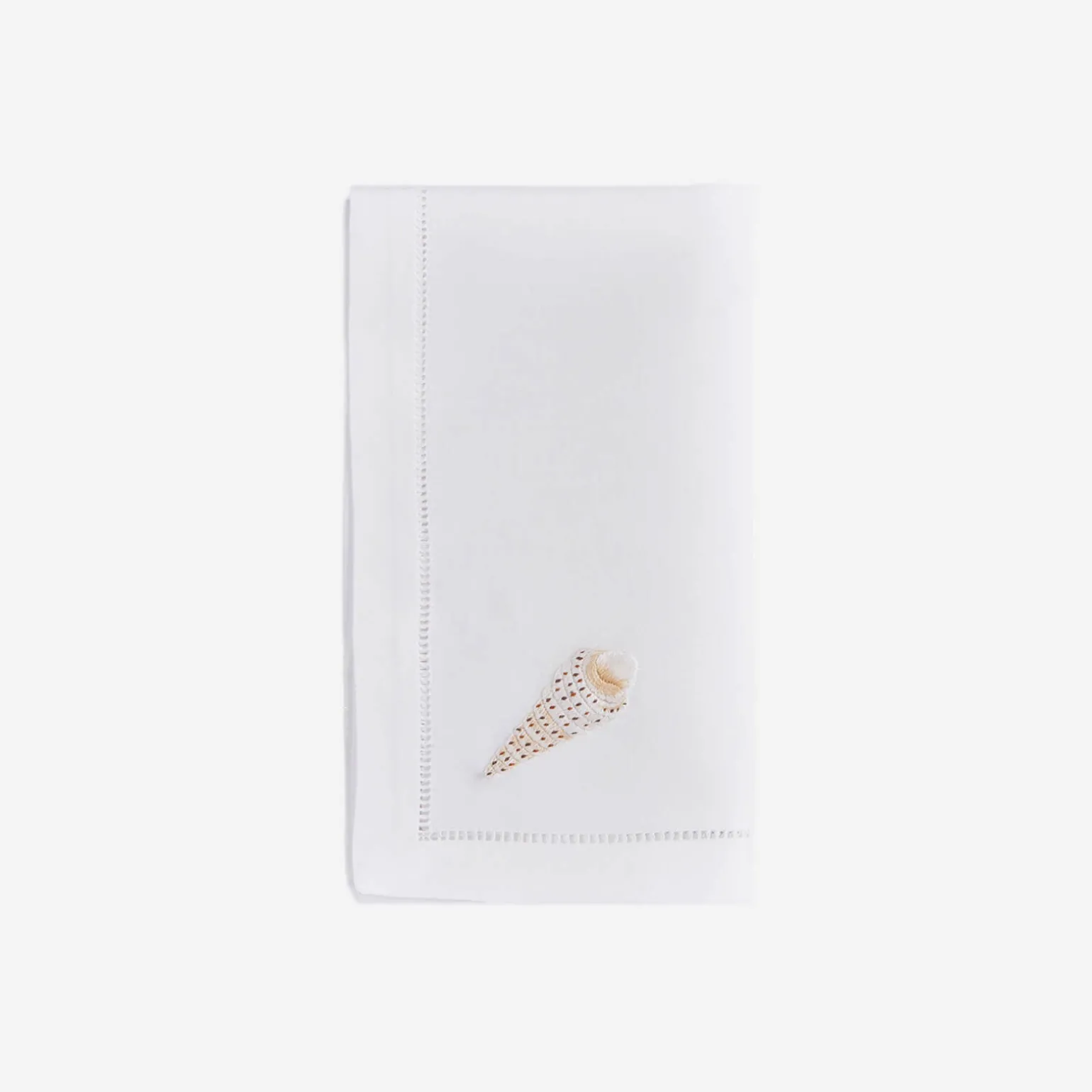 cone_shell_dinner_napkin_0.webp Cone Shell Dinner Napkin