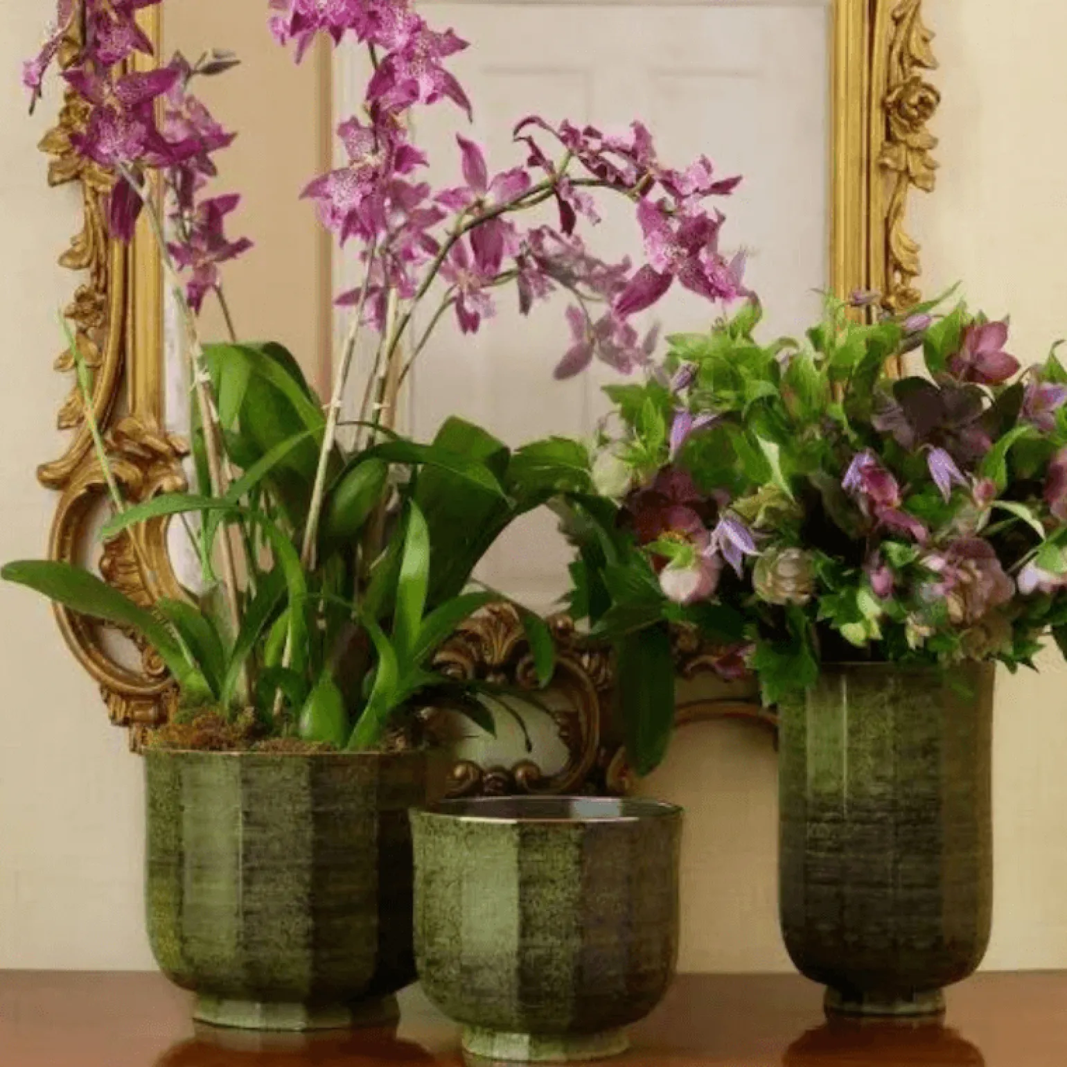 delmara_green_vase_large_1.webp Delmara Green Vase Large