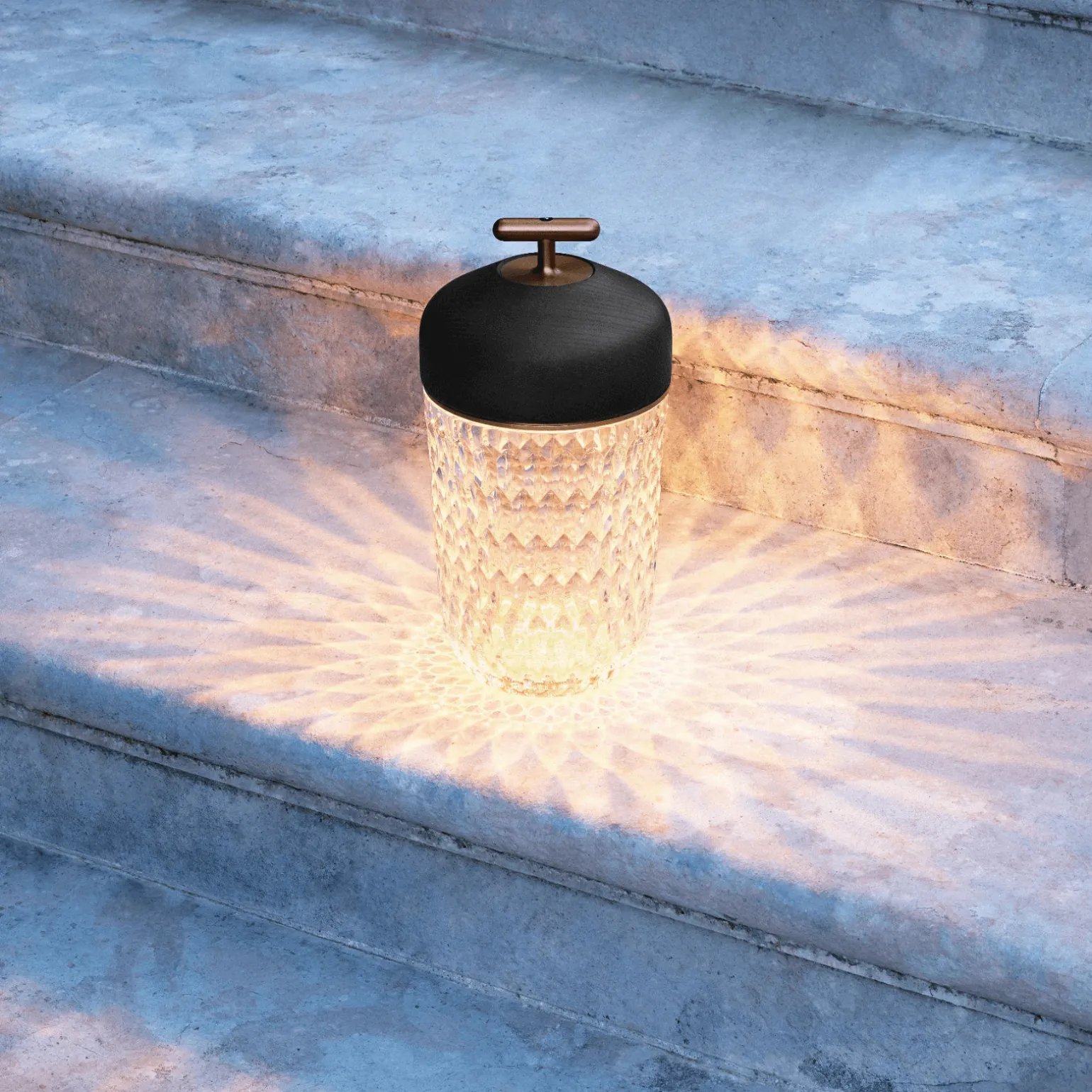 folia_dark_wood_portable__1.webp Folia Dark Wood Portable Lamp