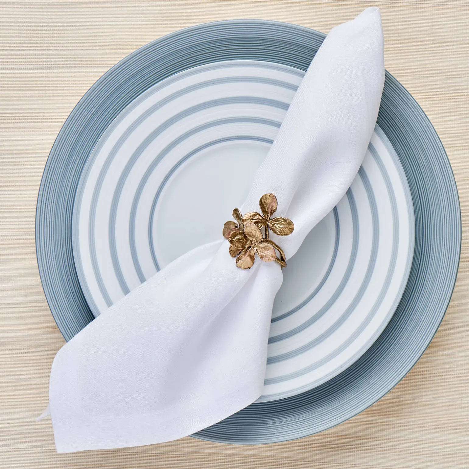 hmisphre_metallic_blue_de_1.webp Hémisphère Metallic Blue Dessert Plate