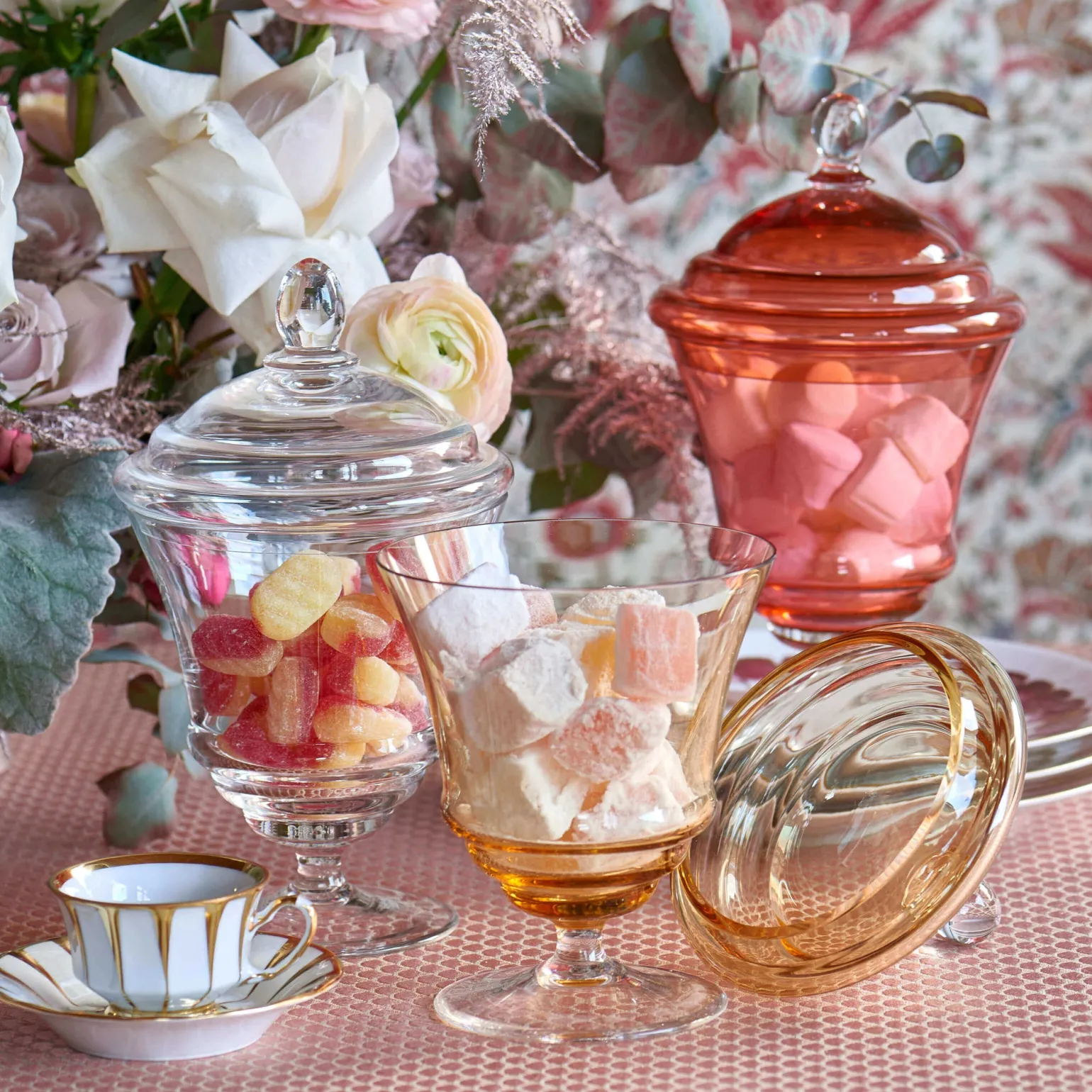 marlene_candy_dish_clear_1.webp Marlene Candy Dish Clear