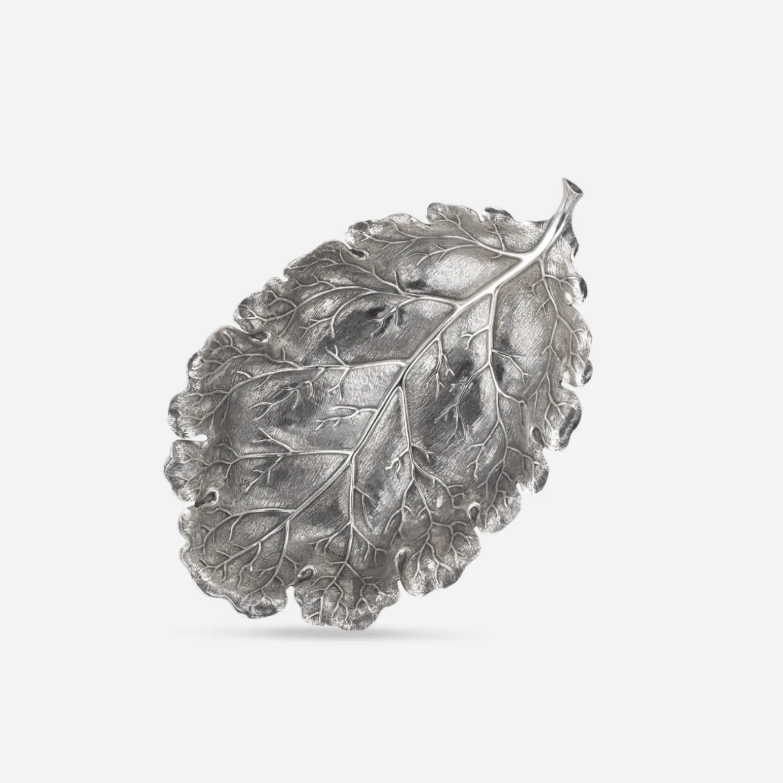 oak_leaf_sterling_silver__0.webp Oak Leaf Sterling Silver Bowl - Medium