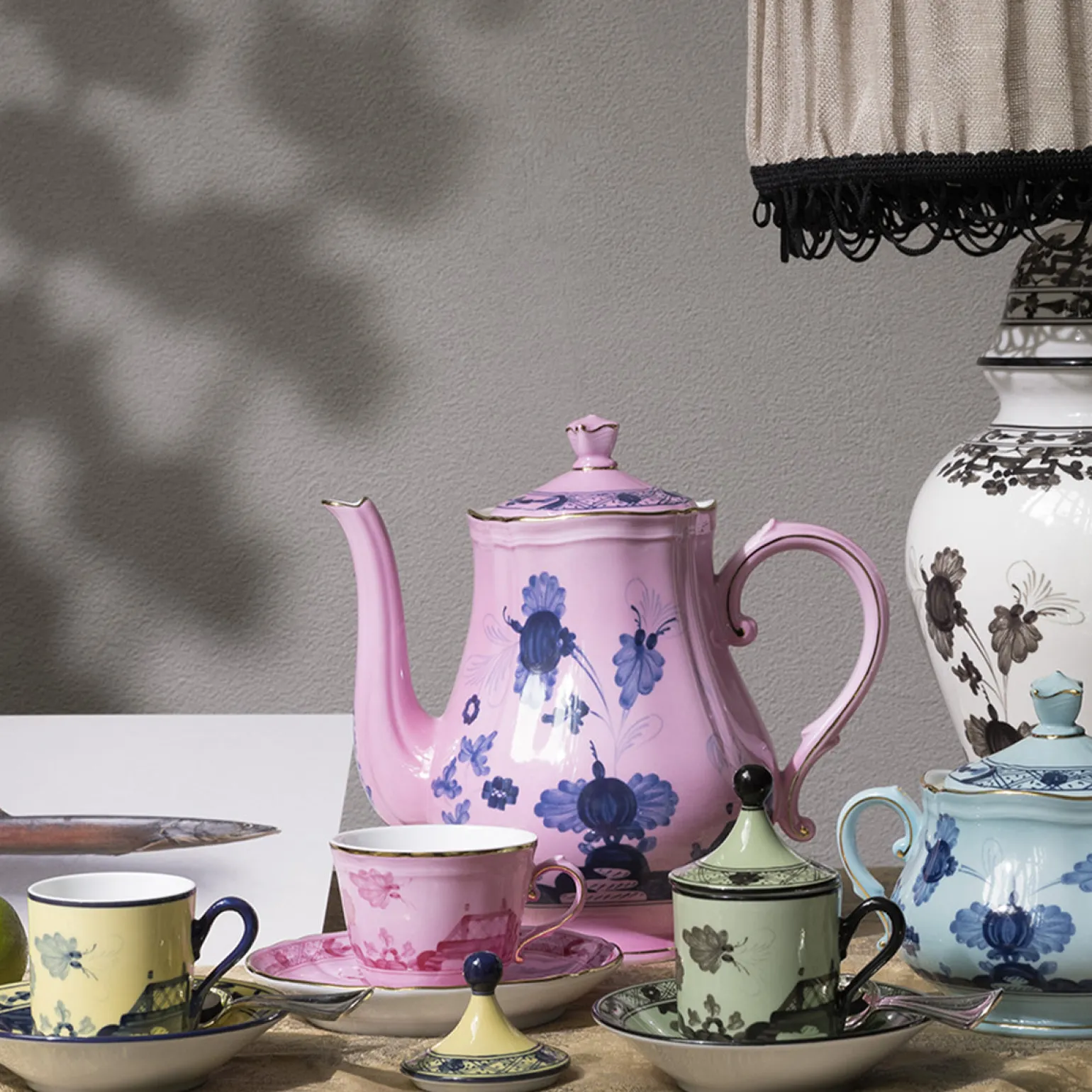 oriente_italiano_teacup___4.webp Oriente Italiano Teacup & Saucer Pervinca - Set of 2