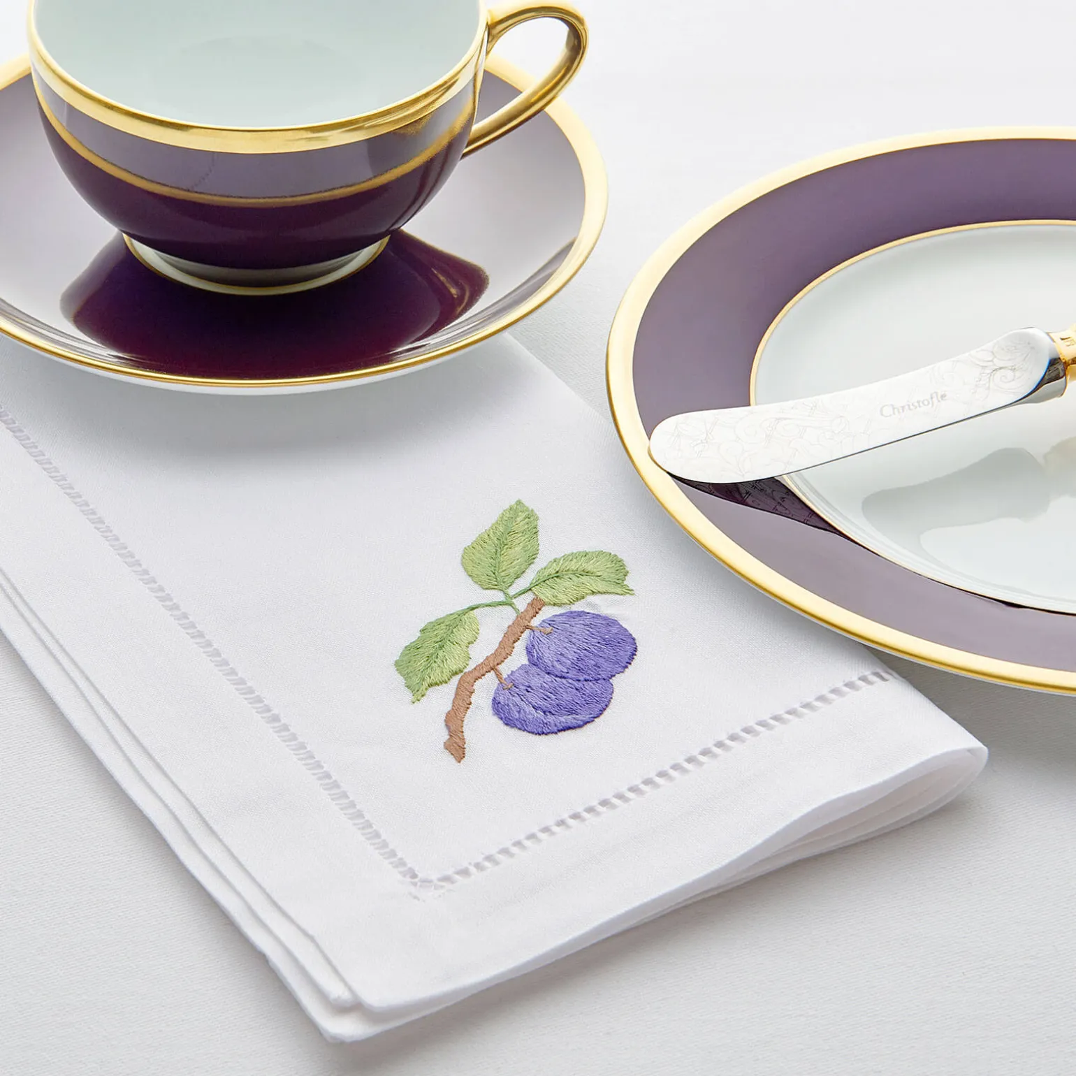 plum_dinner_napkin_1.webp Plum Dinner Napkin