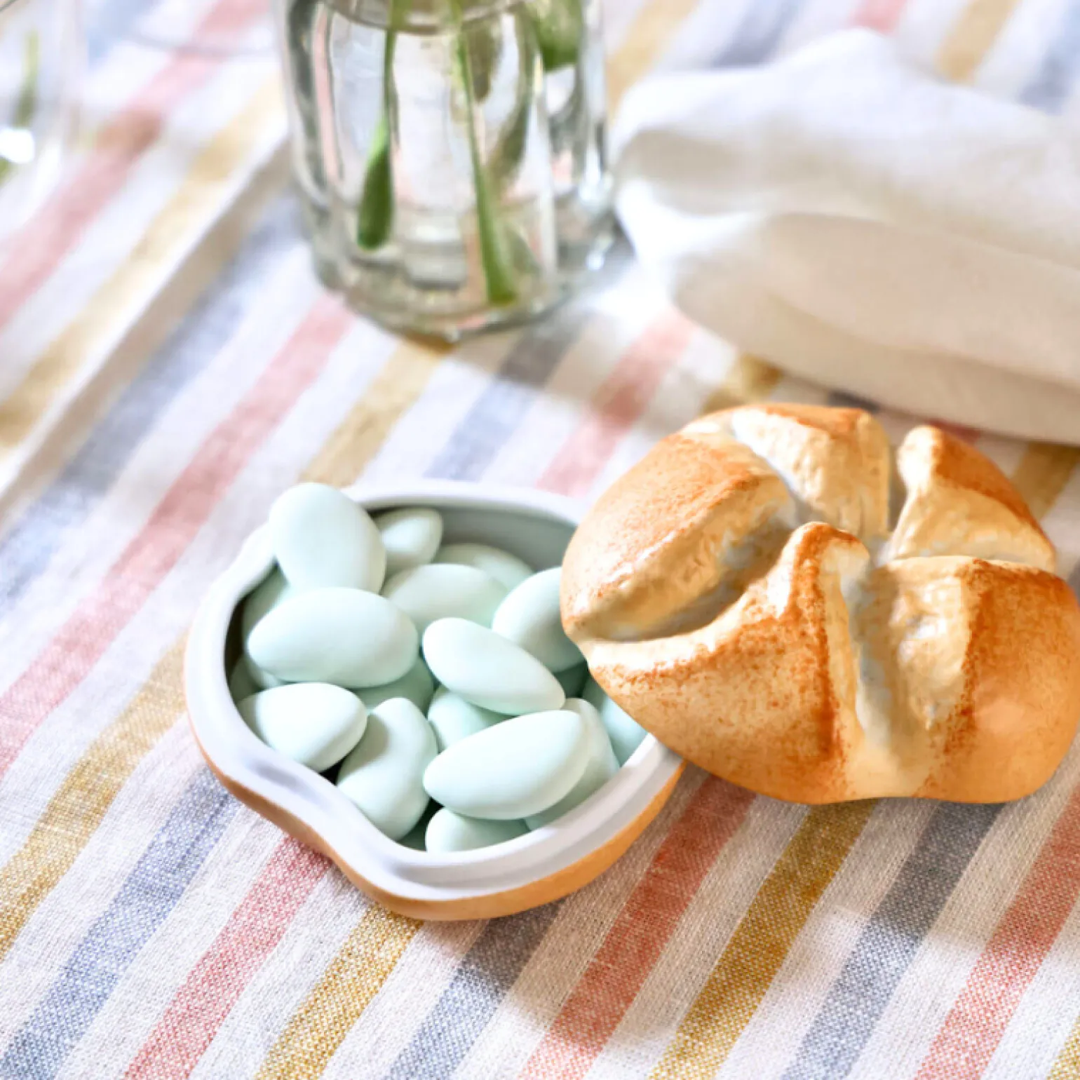porcelain_bread_roll_box_1.webp Porcelain Bread Roll Box