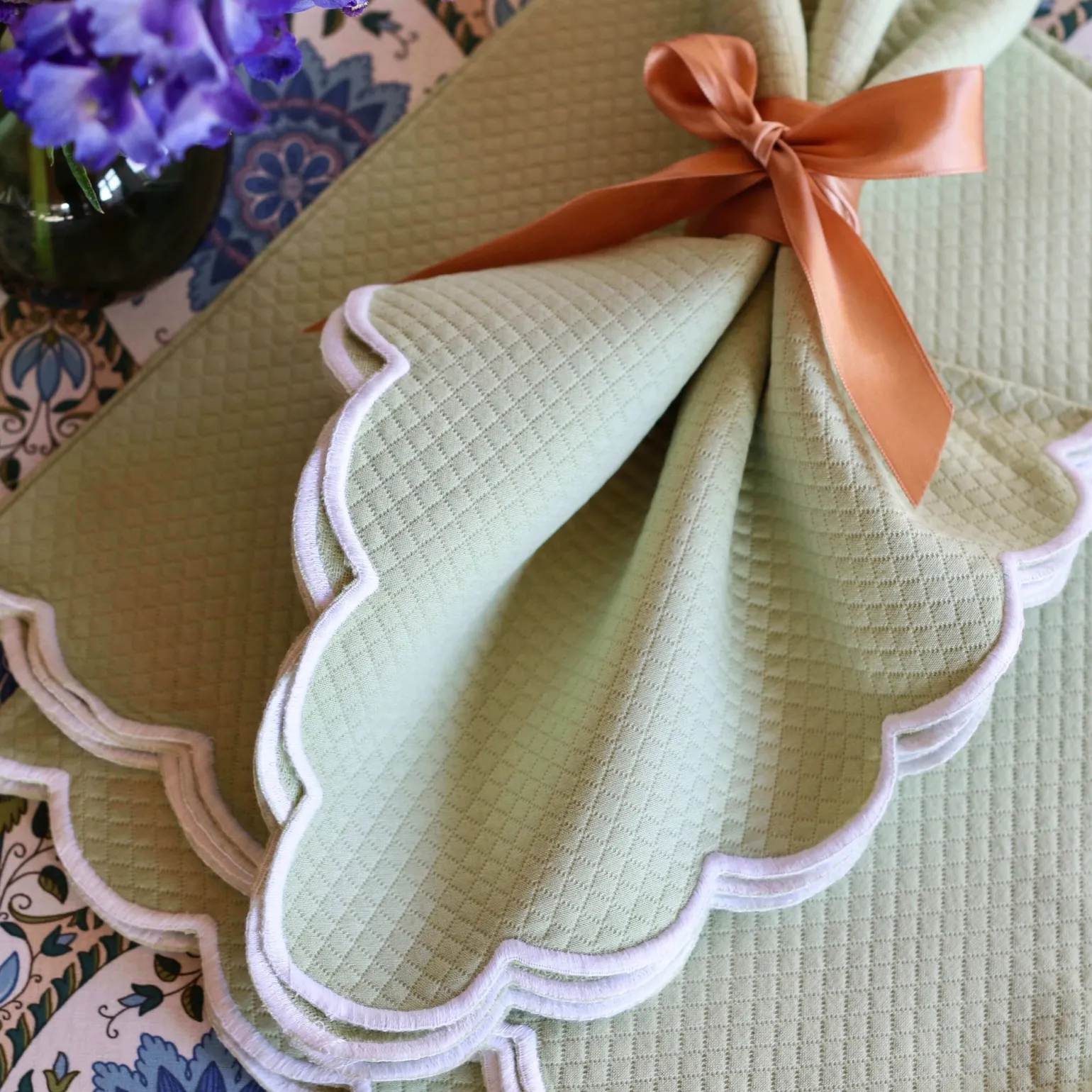 set_of_four_savannah_gard_2-1.webp Set of Four Savannah Gardens Green Napkins