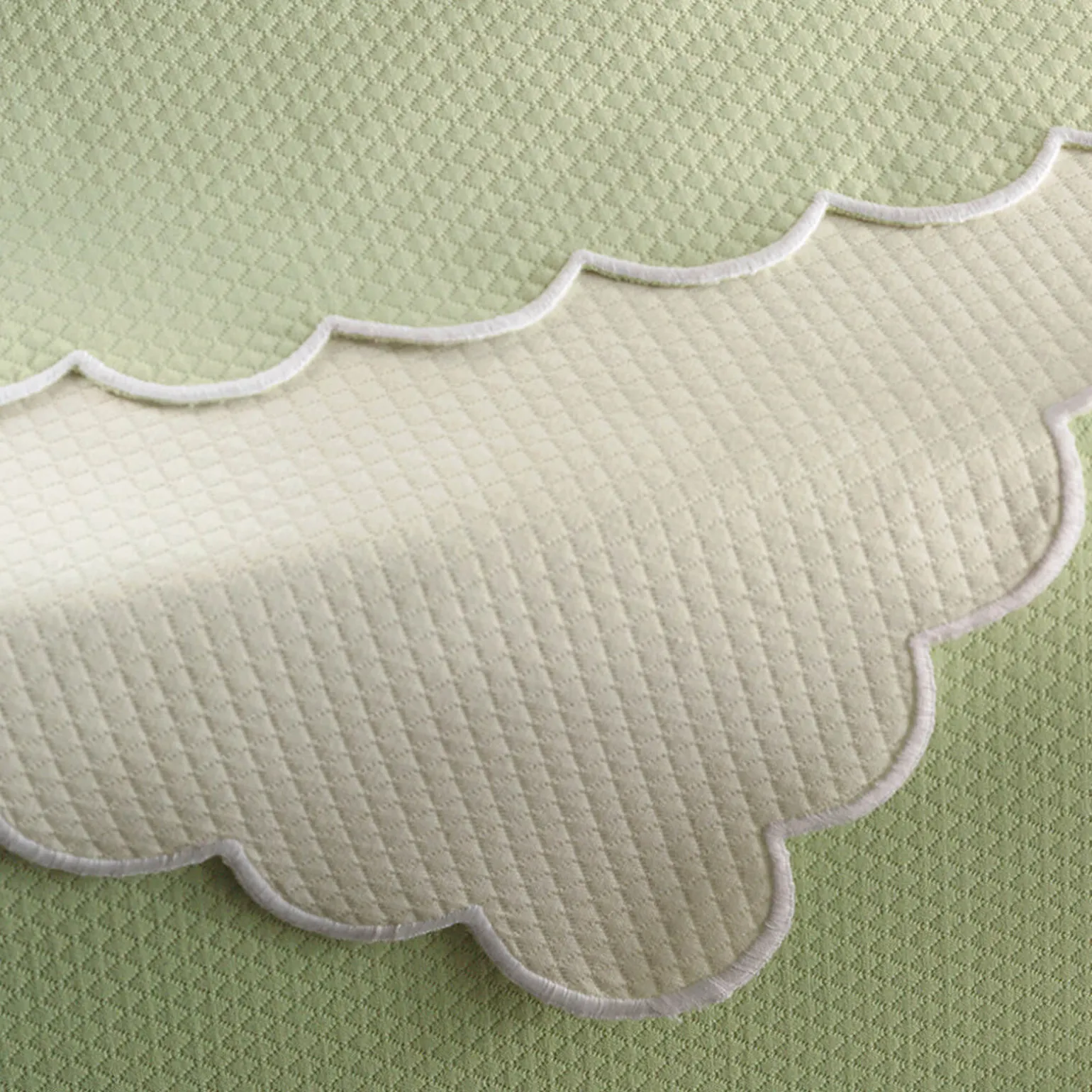 set_of_four_savannah_gard_4-1.webp Set of Four Savannah Gardens Green Napkins