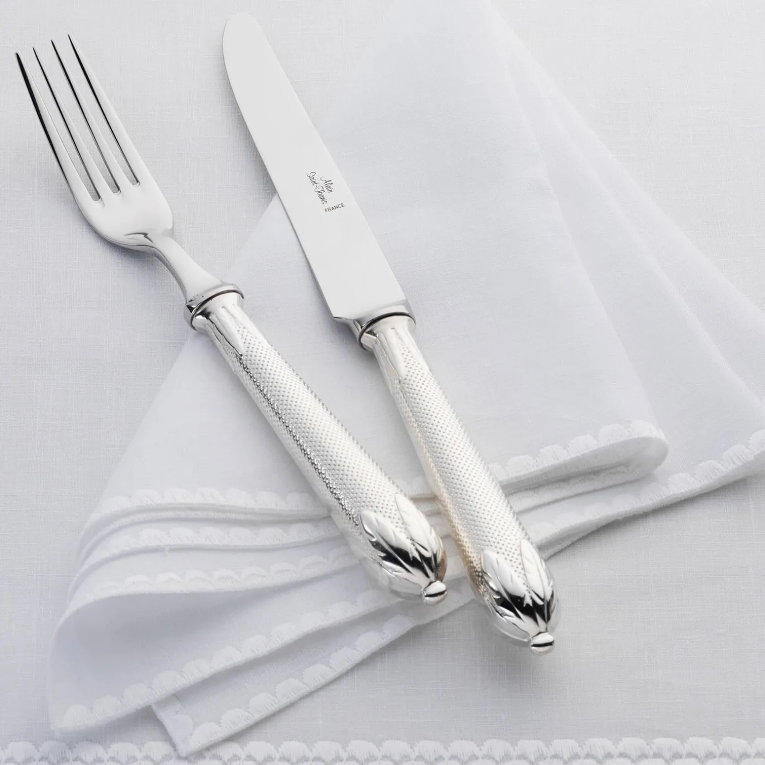 toile_brillante_cake_serv_1.webp Étoile Brillante Cake Server